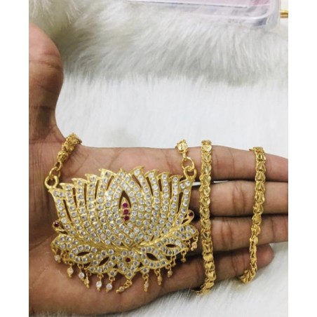 Dollar chain