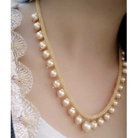 Pearl necklace for women