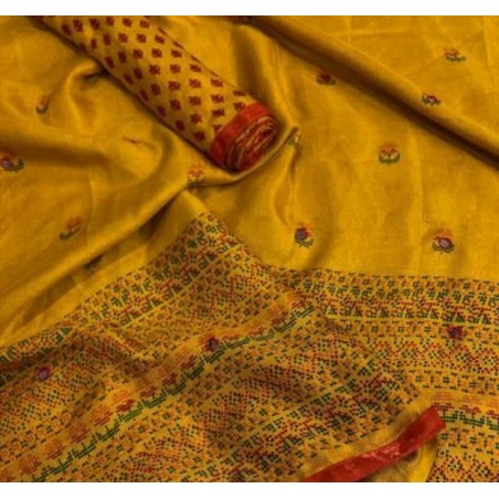 Trendy Women's Saree