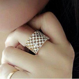 Trendy American diamond finger ring