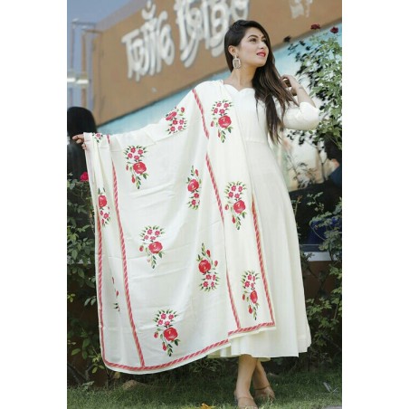 Fashionable women kurta set
