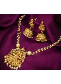 Temple Women Jewellery Set