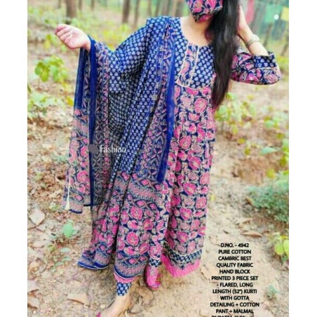 Alluring Women Kurta set