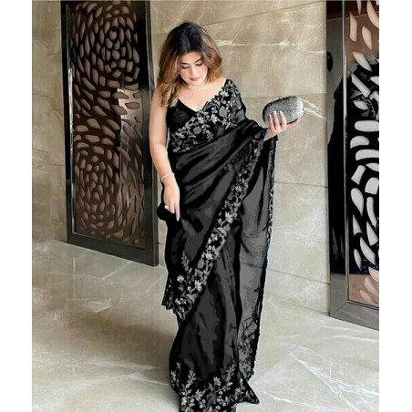 Ensemble Saree