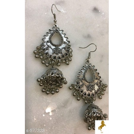 Trendy metal earrings
