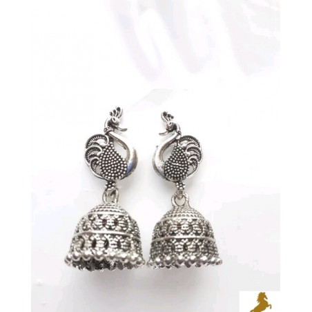 Classic ear rings